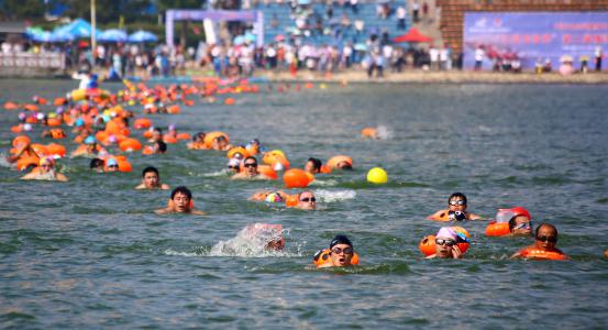 第二届横渡沂河大奖赛