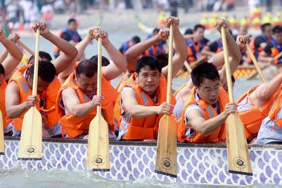 第四届中国沂河龙舟争霸赛1